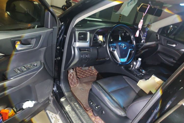 Used Toyota Highlander 2015 2.0T Four-Wheel Drive Luxury Edition 7-Seater Driver Seat