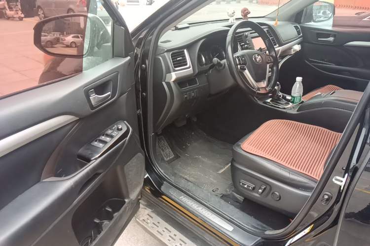 Used Toyota Highlander 2015 2.0T Four-Wheel Drive Luxury Edition 7-Seater Driver Seat