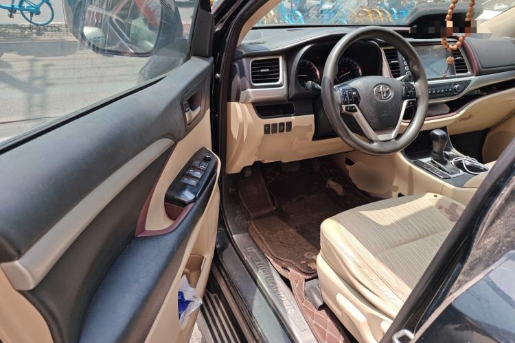 Used Toyota Highlander 2015 2.0T Four-Wheel Drive Elite Edition 7-Seater Driver Seat