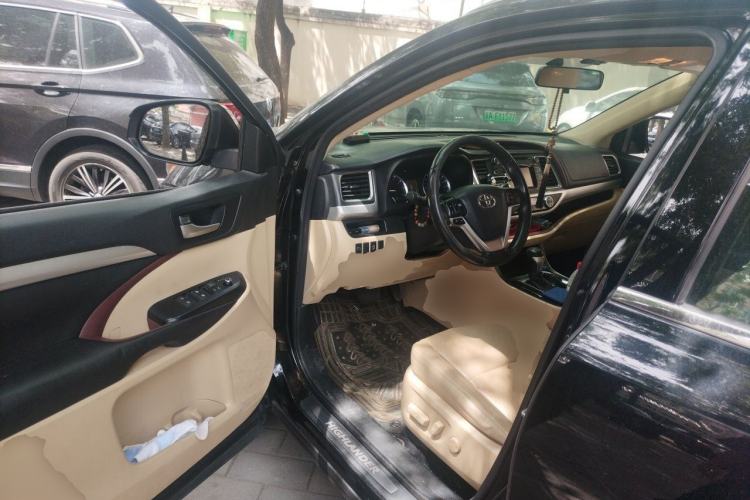 Used Toyota Highlander 2015 2.0T Four-Wheel Drive Luxury Edition 7-Seater Driver Seat