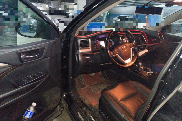 Used Toyota Highlander 2015 2.0T Four-Wheel Drive Luxury Edition 7-Seater Driver Seat