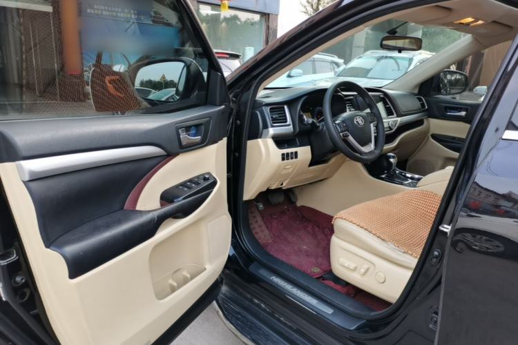 Used Toyota Highlander 2015 2.0T Four-Wheel Drive Luxury Edition 7-Seater Driver Seat
