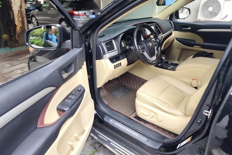 Used Toyota Highlander 2015 2.0T Four-Wheel Drive Luxury Edition 7-Seater Driver Seat