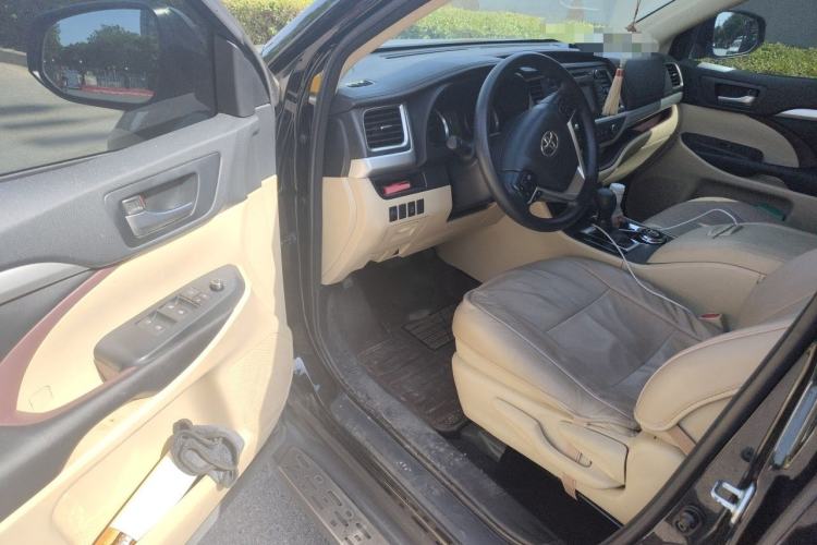 Used Toyota Highlander 2015 2.0T Four-Wheel Drive Elite Edition 7-Seater Driver Seat