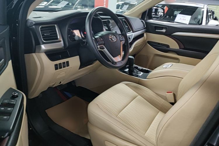 Used Toyota Highlander 2015 2.0T Four-Wheel Drive Elite Edition 7-Seater Driver Seat