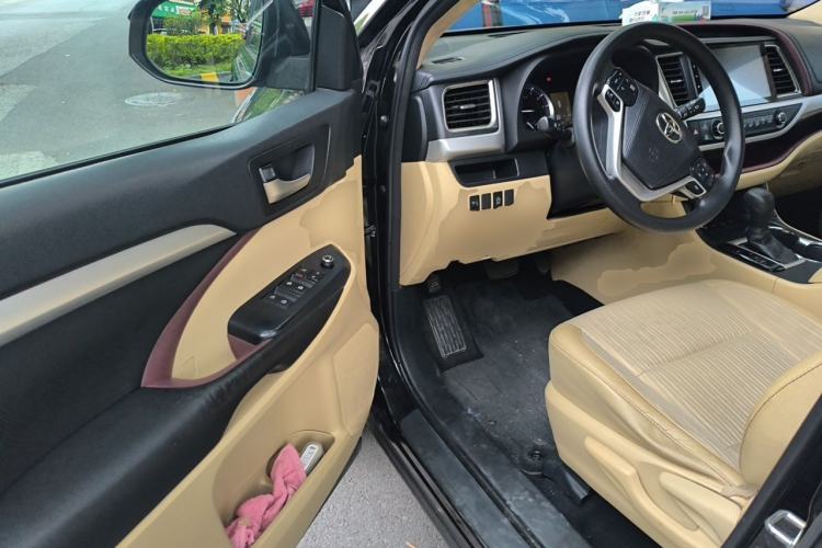 Used Toyota Highlander 2015 2.0T Four-Wheel Drive Elite Edition 7-Seater Driver Seat