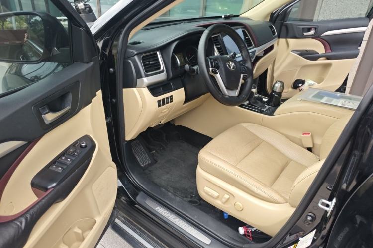 Used Toyota Highlander 2015 2.0T Four-Wheel Drive Luxury Edition 7-Seater Driver Seat