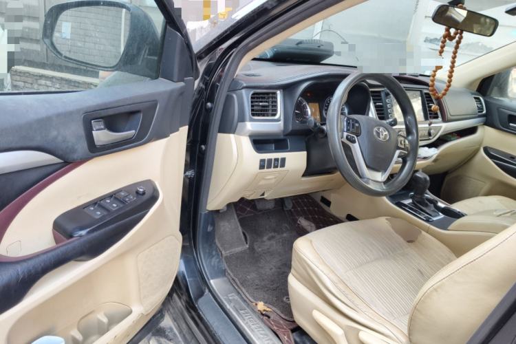 Used Toyota Highlander 2015 2.0T Four-Wheel Drive Elite Edition 7-Seater Driver Seat