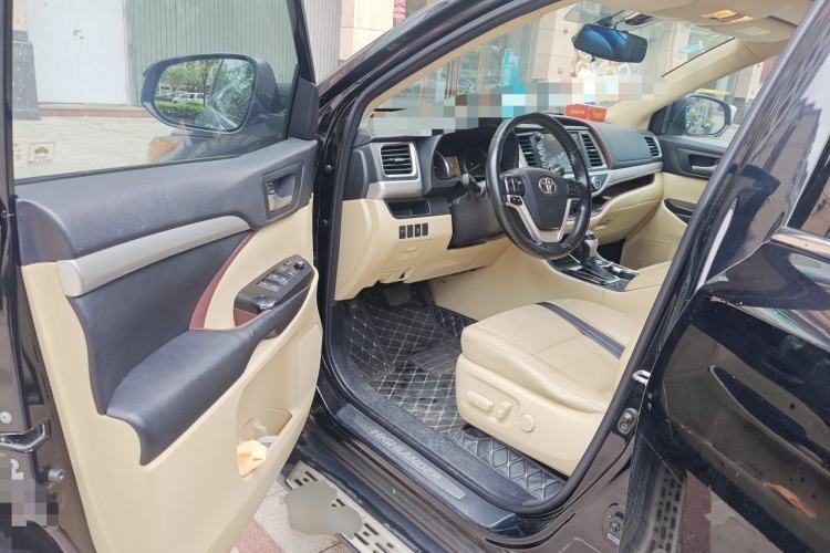 Used Toyota Highlander 2015 2.0T Four-Wheel Drive Luxury Edition 7-Seater Driver Seat