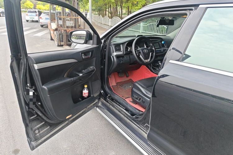 Used Toyota Highlander 2015 2.0T Four-Wheel Drive Luxury Edition 7-Seater Driver Seat
