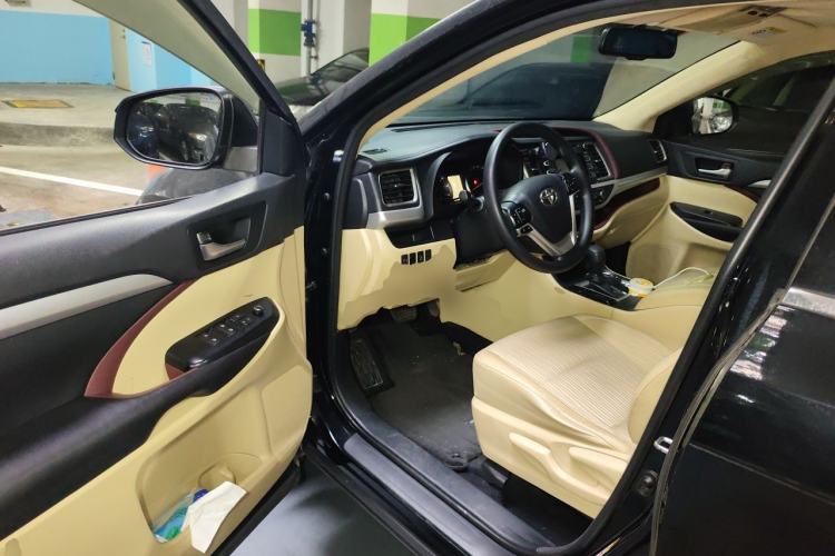 Used Toyota Highlander 2015 2.0T Four-Wheel Drive Elite Edition 7-Seater Driver Seat