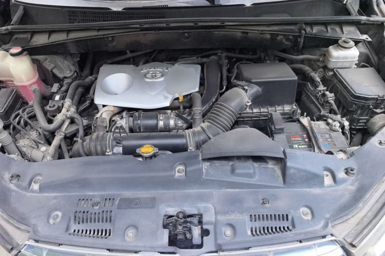 Used Toyota Highlander 2015 2.0T Four-Wheel Drive Luxury Edition 7-Seater Engine Bay