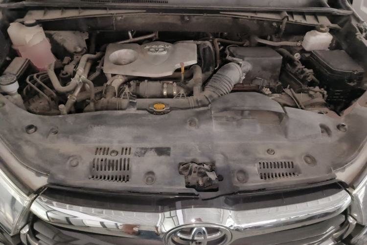Used Toyota Highlander 2015 2.0T Four-Wheel Drive Luxury Edition 7-Seater Engine Bay