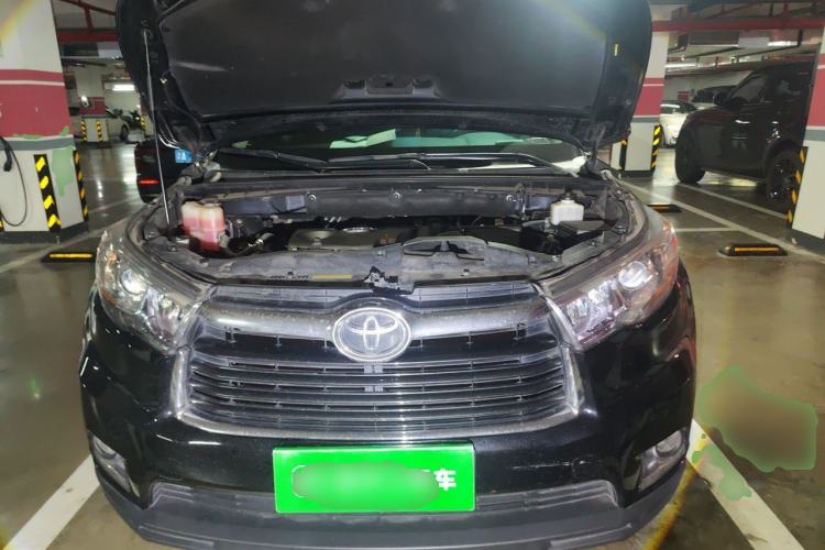 Used Toyota Highlander 2015 2.0T Four-Wheel Drive Luxury Edition 7-Seater Engine Bay