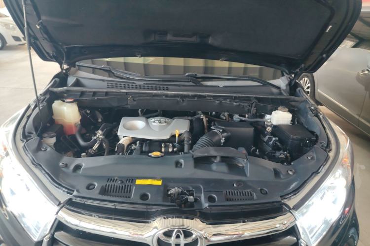 Used Toyota Highlander 2015 2.0T Four-Wheel Drive Luxury Edition 7-Seater Engine Bay