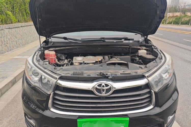 Used Toyota Highlander 2015 2.0T Four-Wheel Drive Luxury Edition 7-Seater Engine Bay