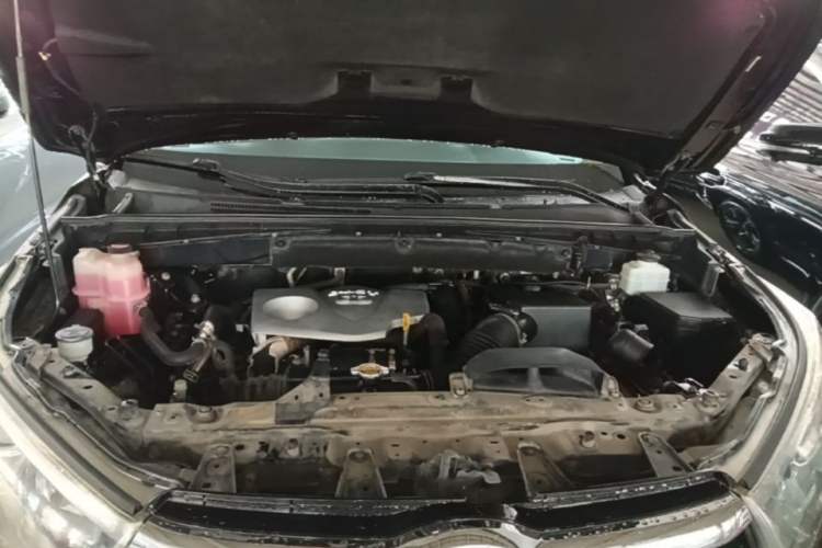 Used Toyota Highlander 2015 2.0T Four-Wheel Drive Luxury Edition 7-Seater Engine Bay
