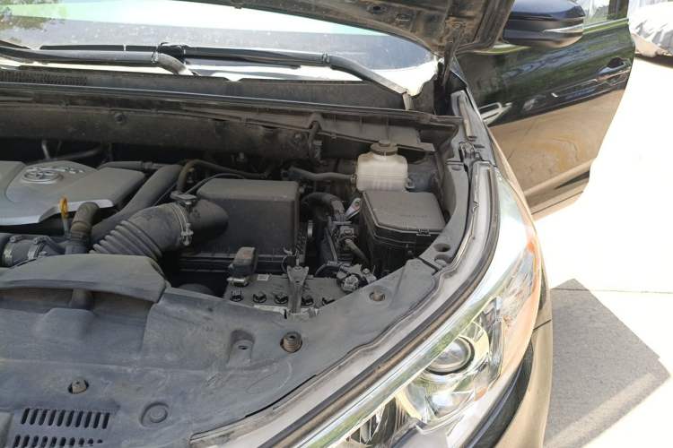 Used Toyota Highlander 2015 2.0T Four-Wheel Drive Luxury Edition 7-Seater Engine Bay Left