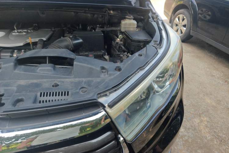 Used Toyota Highlander 2015 2.0T Four-Wheel Drive Luxury Edition 7-Seater Engine Bay Left