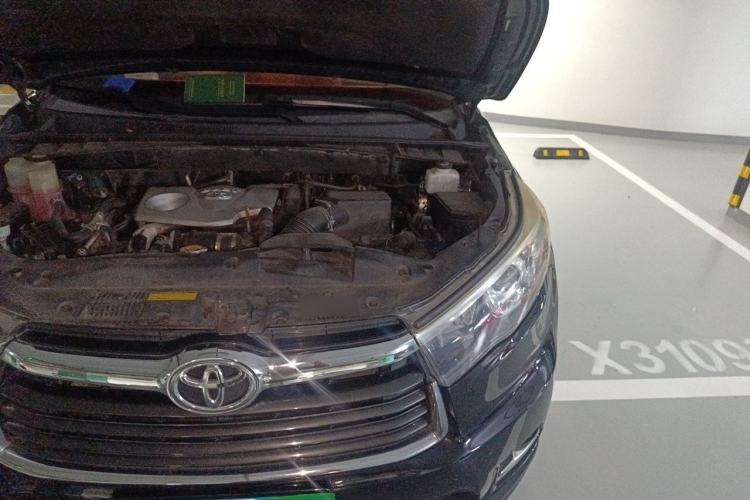 Used Toyota Highlander 2015 2.0T Four-Wheel Drive Luxury Navigation Version with 7 Seats Engine Bay Left