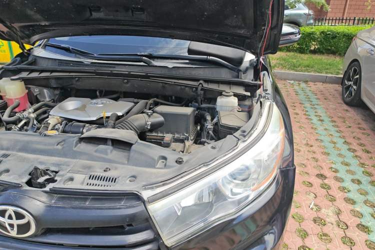 Used Toyota Highlander 2015 2.0T Four-Wheel Drive Luxury Edition 7-Seater Engine Bay Left