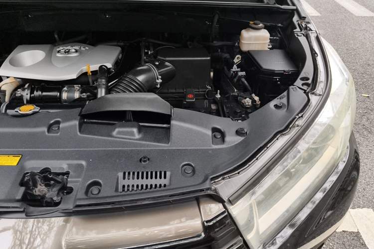 Used Toyota Highlander 2015 2.0T Four-Wheel Drive Elite Edition 7-Seater Engine Bay Left