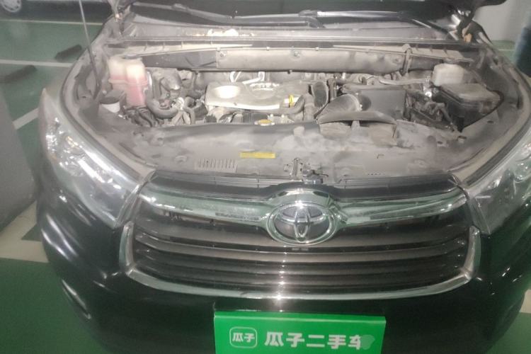 Used Toyota Highlander 2015 2.0T Four-Wheel Drive Luxury Edition 7-Seater Engine Bay
