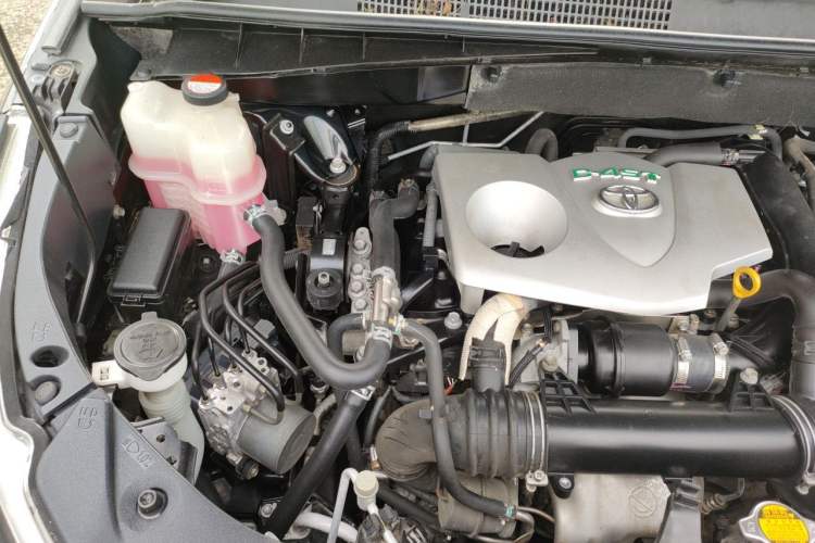 Used Toyota Highlander 2015 2.0T Four-Wheel Drive Elite Edition 7-Seater Engine Bay Right