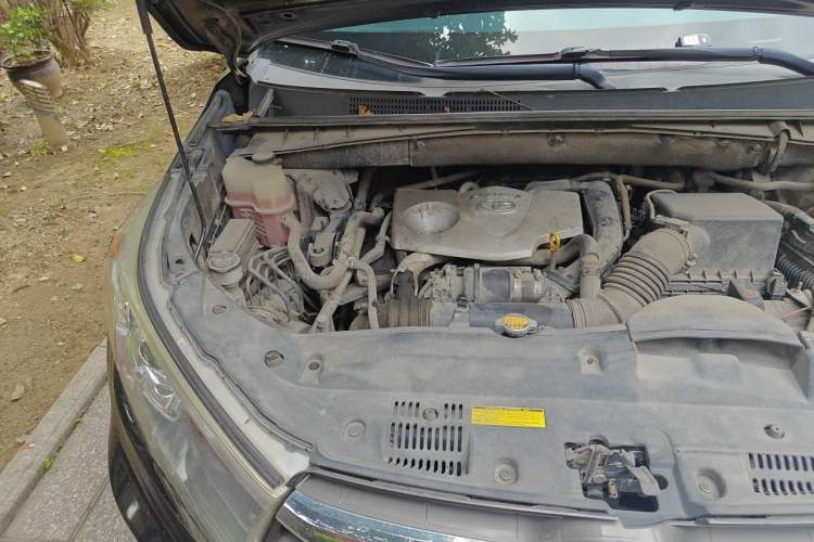 Used Toyota Highlander 2015 2.0T Four-Wheel Drive Elite Edition 7-Seater Engine Bay Right