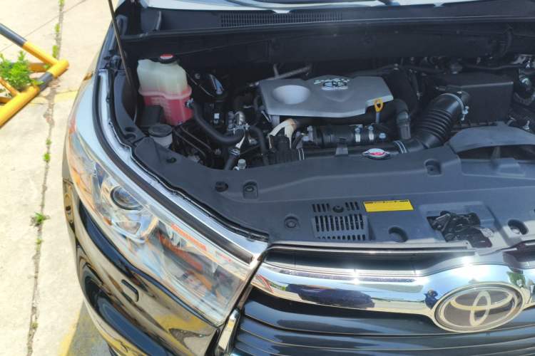 Used Toyota Highlander 2015 2.0T Four-Wheel Drive Ultimate Edition 7-Seater Engine Bay Right