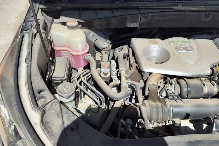 Used Toyota Highlander 2015 2.0T Four-Wheel Drive Elite Edition 7-Seater Engine Bay Right