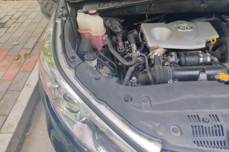 Used Toyota Highlander 2015 2.0T Four-Wheel Drive Ultimate Edition 7-Seater Engine Bay Right