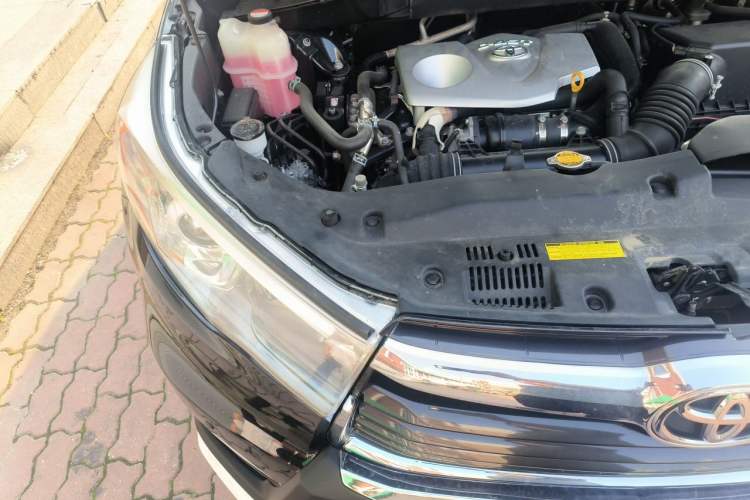 Used Toyota Highlander 2015 2.0T Two-Wheel Drive Elite Edition 7 Seats Engine Bay Right