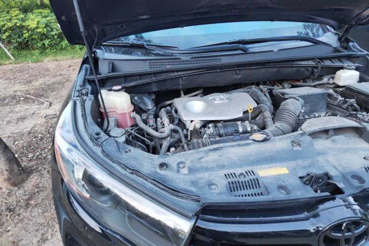 Used Toyota Highlander 2015 2.0T Four-Wheel Drive Luxury Edition 7-Seater Engine Bay Right