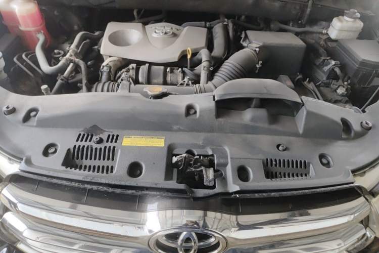 Used Toyota Highlander 2015 2.0T Four-Wheel Drive Luxury Edition 7-Seater Engine Bay