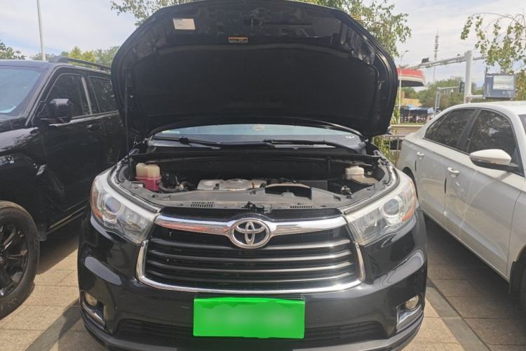 Used Toyota Highlander 2015 2.0T Four-Wheel Drive Luxury Edition 7-Seater Engine Bay