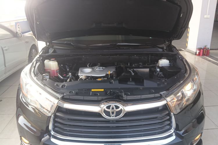 Used Toyota Highlander 2015 2.0T Four-Wheel Drive Luxury Edition 7-Seater Engine Bay