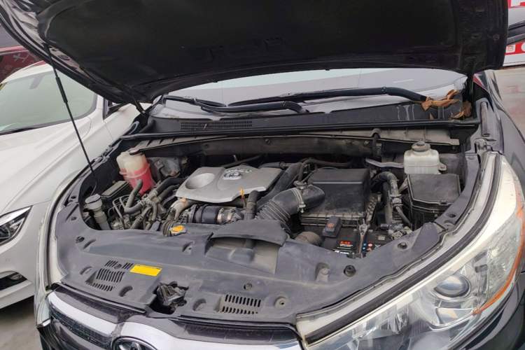 Used Toyota Highlander 2015 2.0T Four-Wheel Drive Luxury Edition 7-Seater Engine Bay