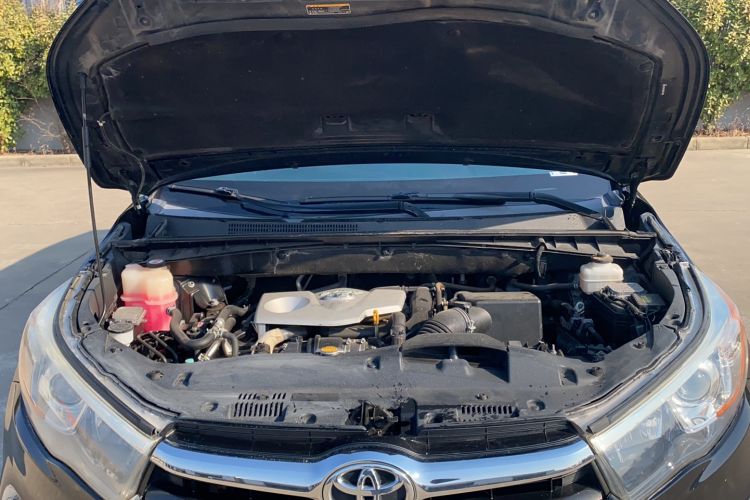 Used Toyota Highlander 2015 2.0T Four-Wheel Drive Luxury Edition 7-Seater Engine Bay