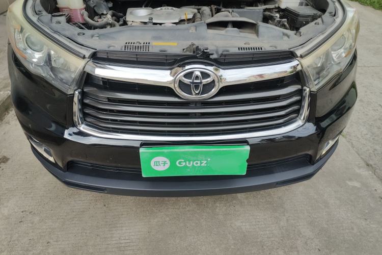 Used Toyota Highlander 2015 2.0T Two-Wheel Drive Elite Edition 5 Seats Engine Bay