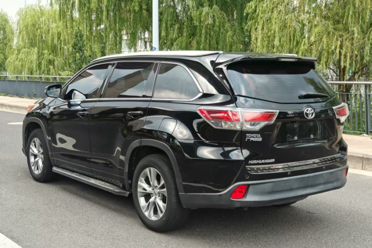 Used Toyota Highlander 2015 2.0T Two-Wheel Drive Elite Edition 7 Seats Exterior 1