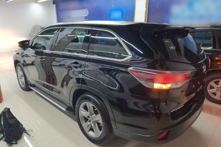 Used Toyota Highlander 2015 2.0T Four-Wheel Drive Ultimate Edition 7-Seater Exterior 2