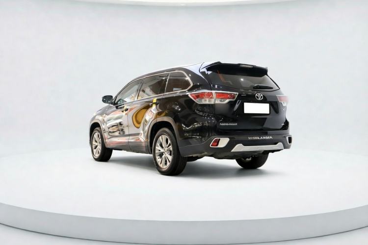 Used Toyota Highlander 2015 2.0T Four-Wheel Drive Elite Edition 7-Seater Exterior 2