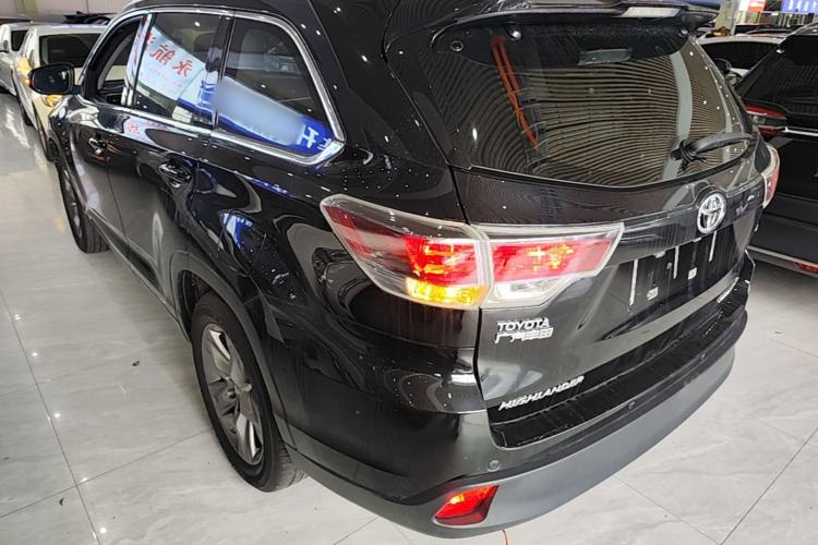 Used Toyota Highlander 2015 2.0T Four-Wheel Drive Ultimate Edition 7-Seater Exterior 2