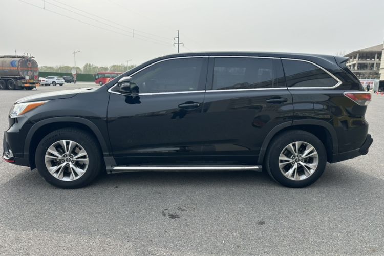 Used Toyota Highlander 2015 2.0T Four-Wheel Drive Elite Edition 7-Seater Exterior 3