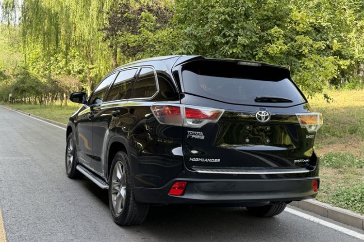 Used Toyota Highlander 2015 2.0T Four-Wheel Drive Luxury Edition 7-Seater Exterior 3