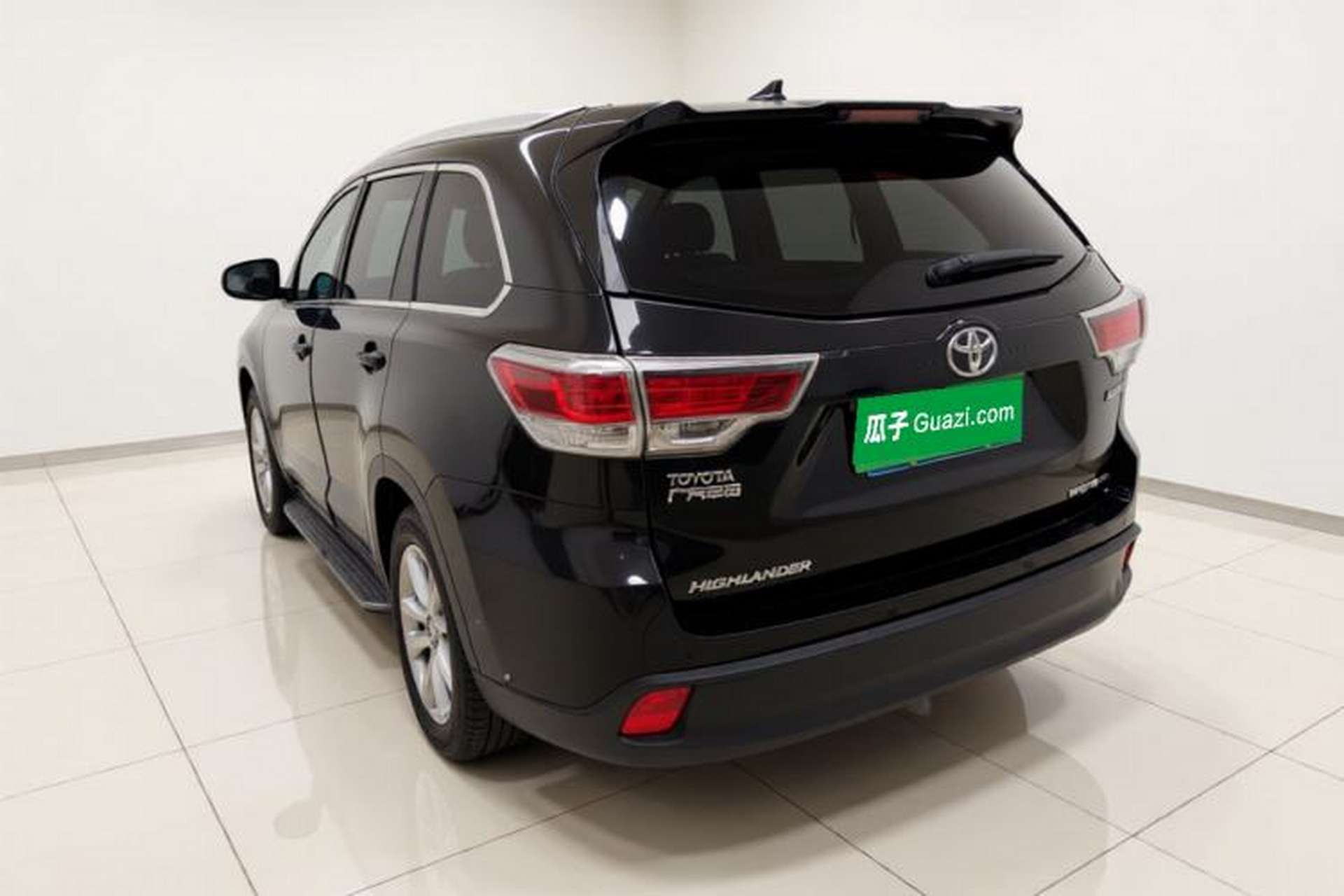 Used Toyota Highlander 2015 2.0T Four-Wheel Drive Luxury Navigation Version with 7 Seats Exterior 3