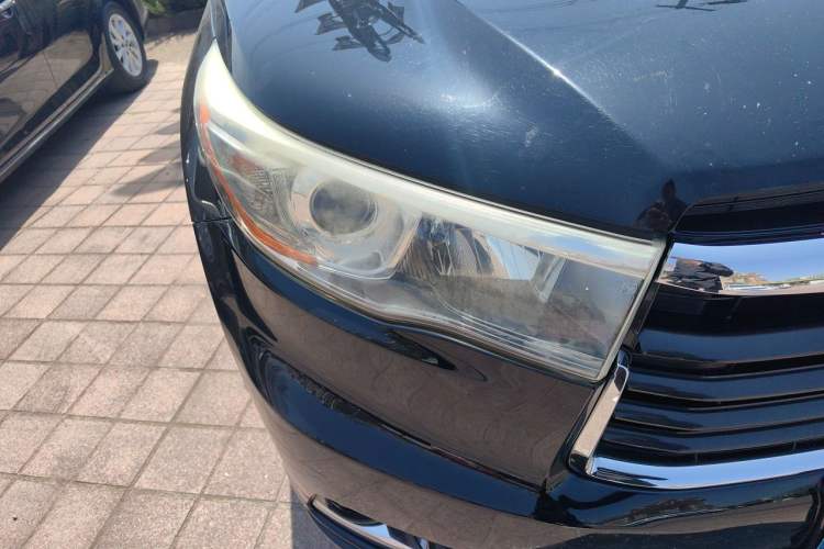 Used Toyota Highlander 2015 2.0T Four-Wheel Drive Luxury Edition 7-Seater Exterior 3