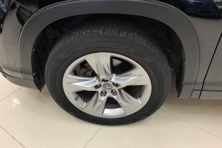 Used Toyota Highlander 2015 2.0T Four-Wheel Drive Luxury Edition 7-Seater Exterior 3