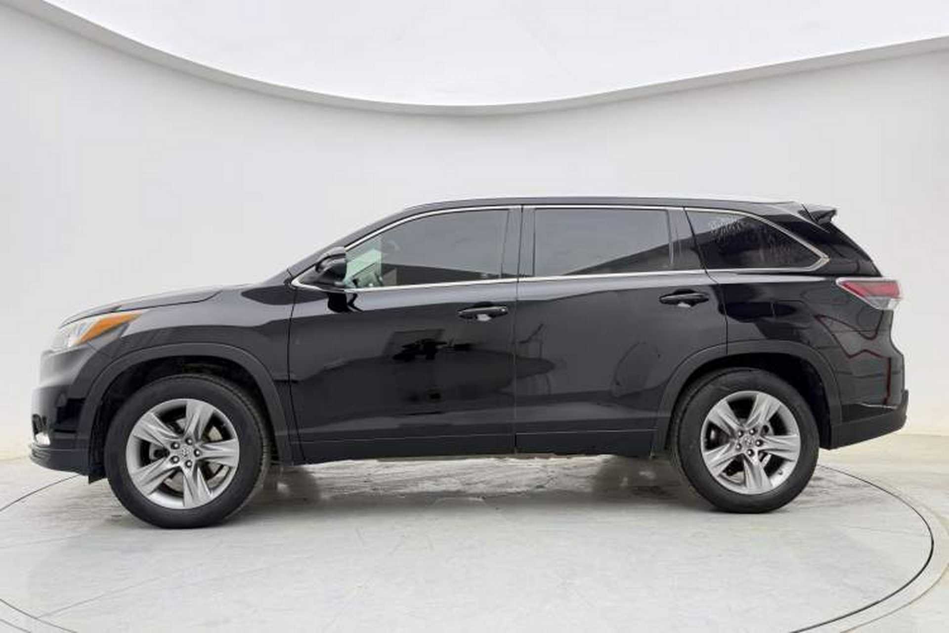 Used Toyota Highlander 2015 2.0T Four-Wheel Drive Luxury Edition 7-Seater Exterior 4